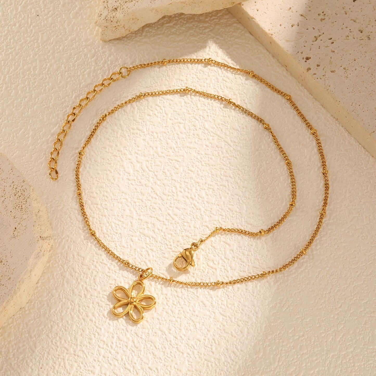 Stainless Steel French Elegance Romantic Commuter Flower Necklace Bracelet Bead Chain