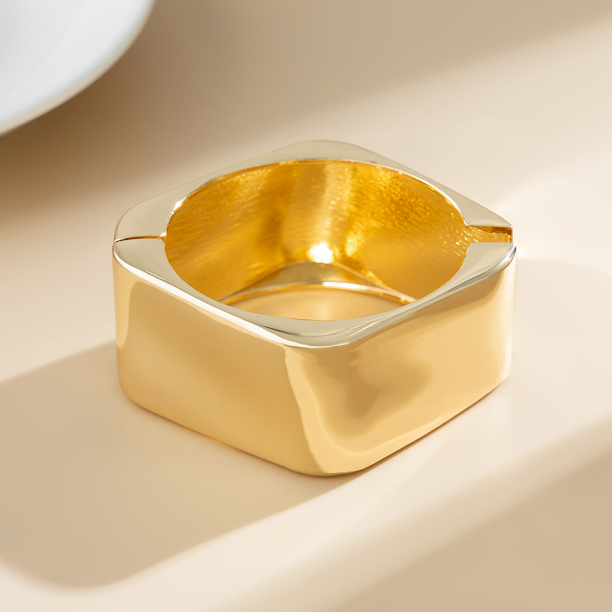 Planderful Vienna Verve Geometric Rhombus Metal Bracelet for Bold Fashion Lovers Industrial Statement Jewelry