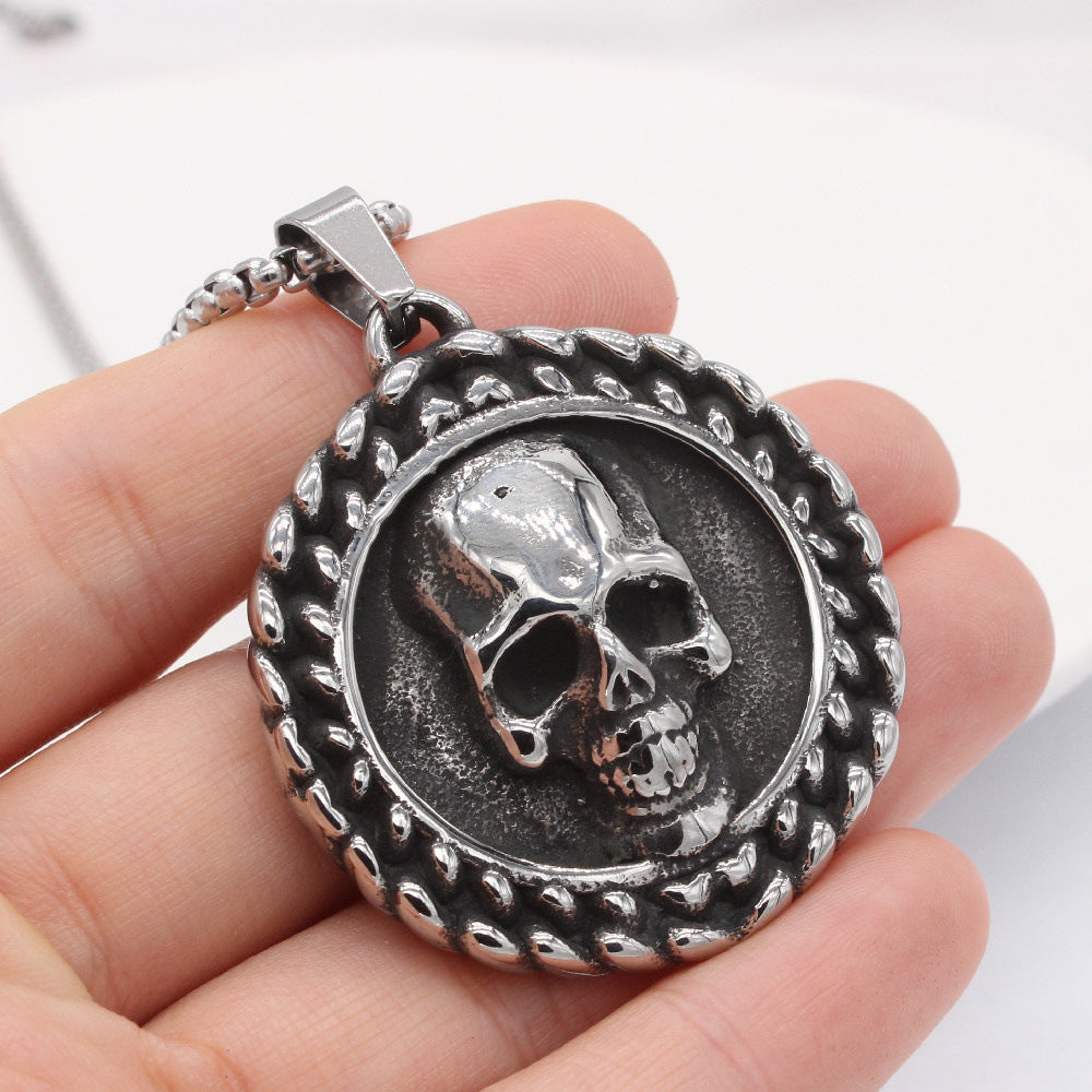 Planderful Titanium Skull Pendant Unisex Retro Style Jewelry For Men Protection Statement