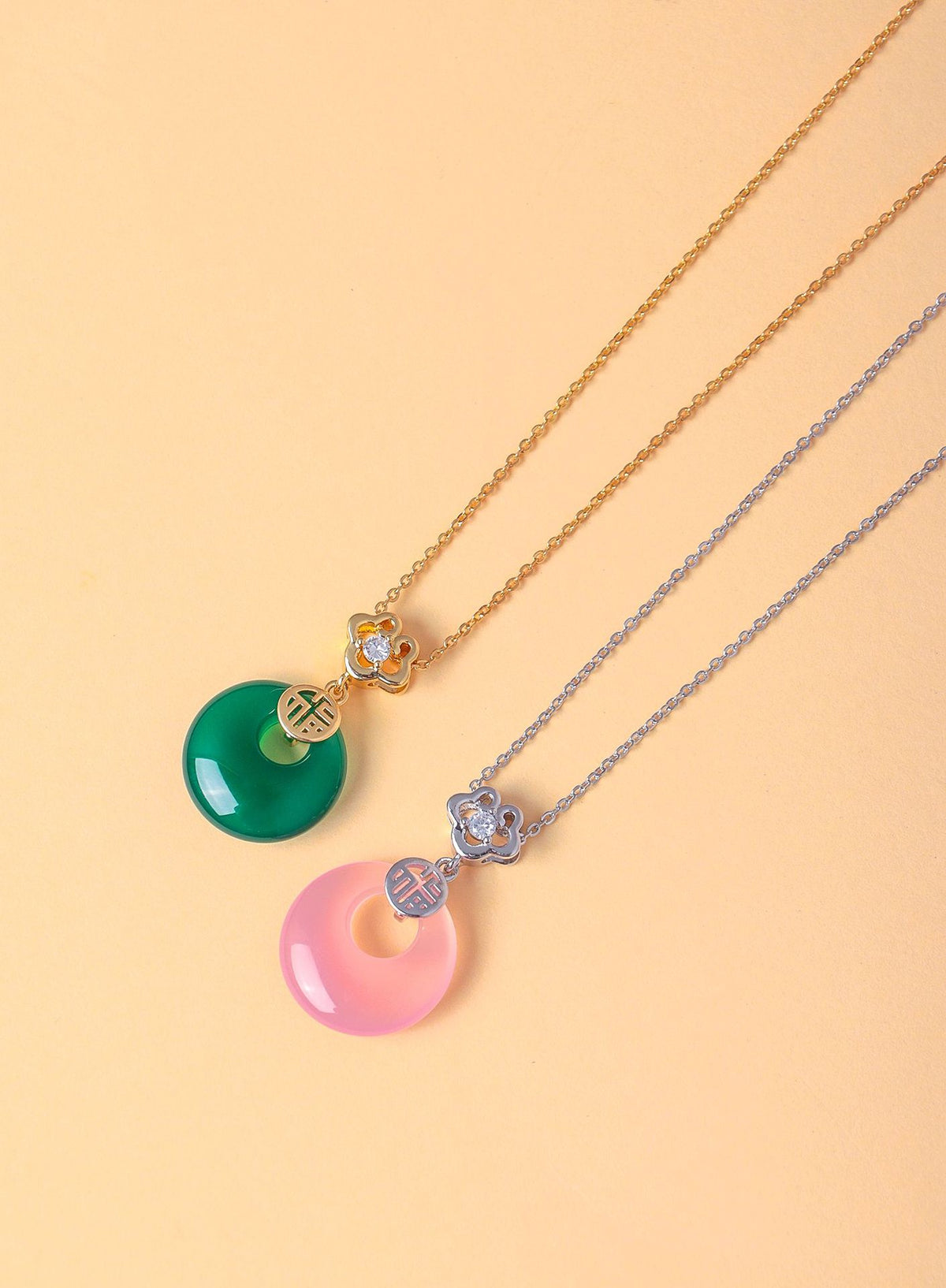 Chalcedony Agate Peace Buckle Pendant Necklace