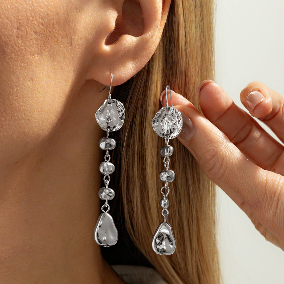 Planderful Vienna Verve Beating Pattern Fringed Stud Earrings For Women Statement Baroque Style