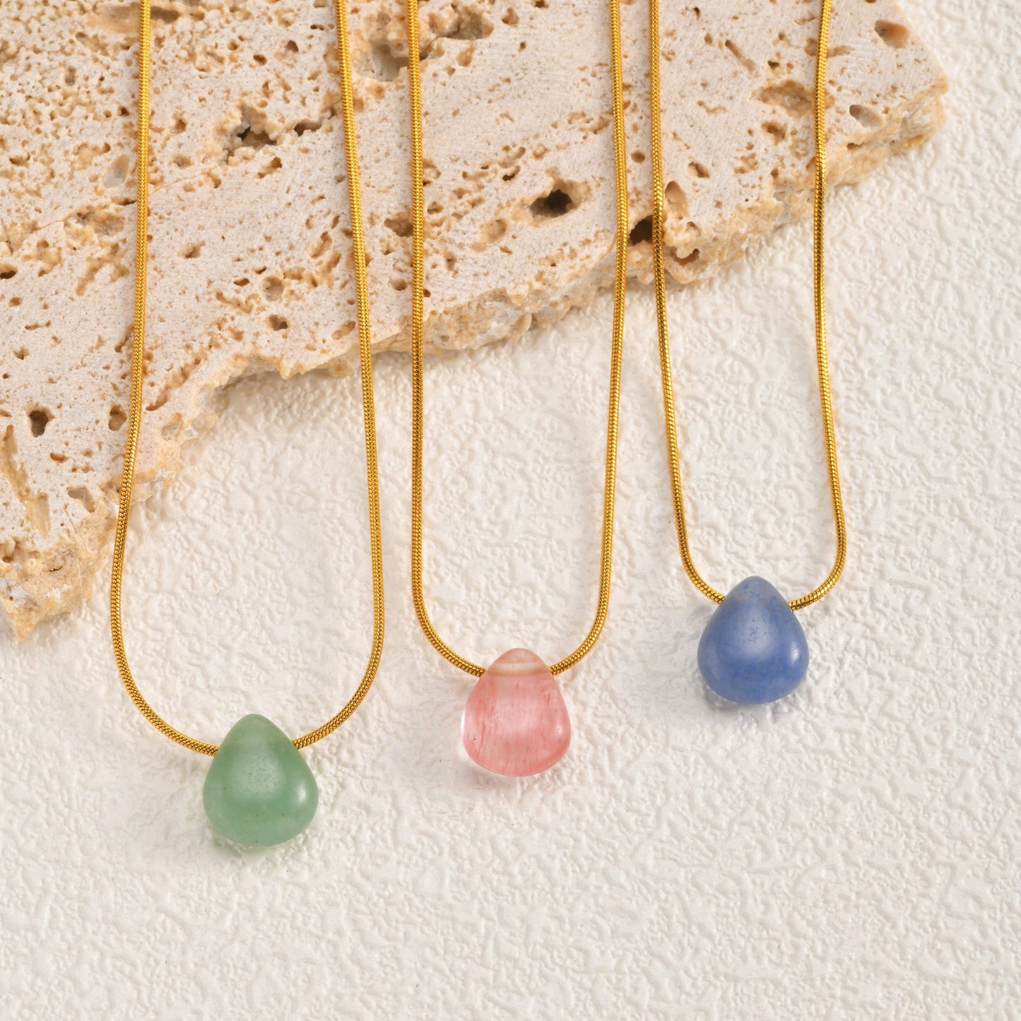 Stainless Steel Green Dongling Water Drop Round Snake Chain Necklace Collarbone Chain