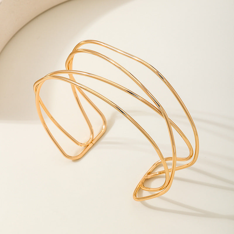 Planderful Vienna Verve Bracelet – Simple and Fashionable Minimalist Design