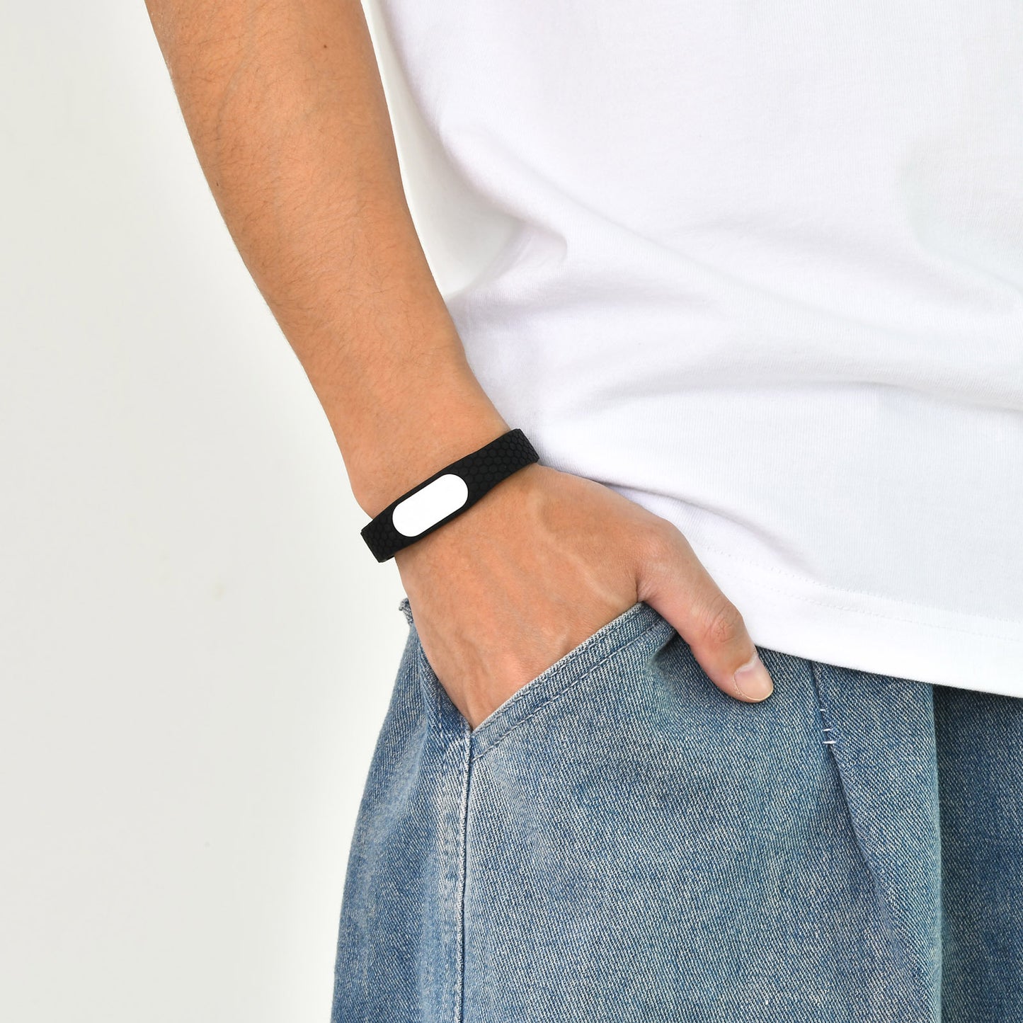 Europe America Silicone Strap Bracelet Black White Men's Accessories