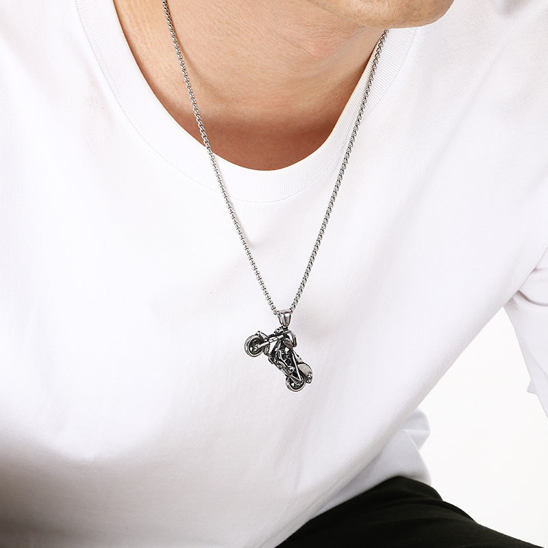 Style Skull Motorcycle Pendant, Punk Stainless Steel Trendy Man Truck Locomotive Pendant Necklace