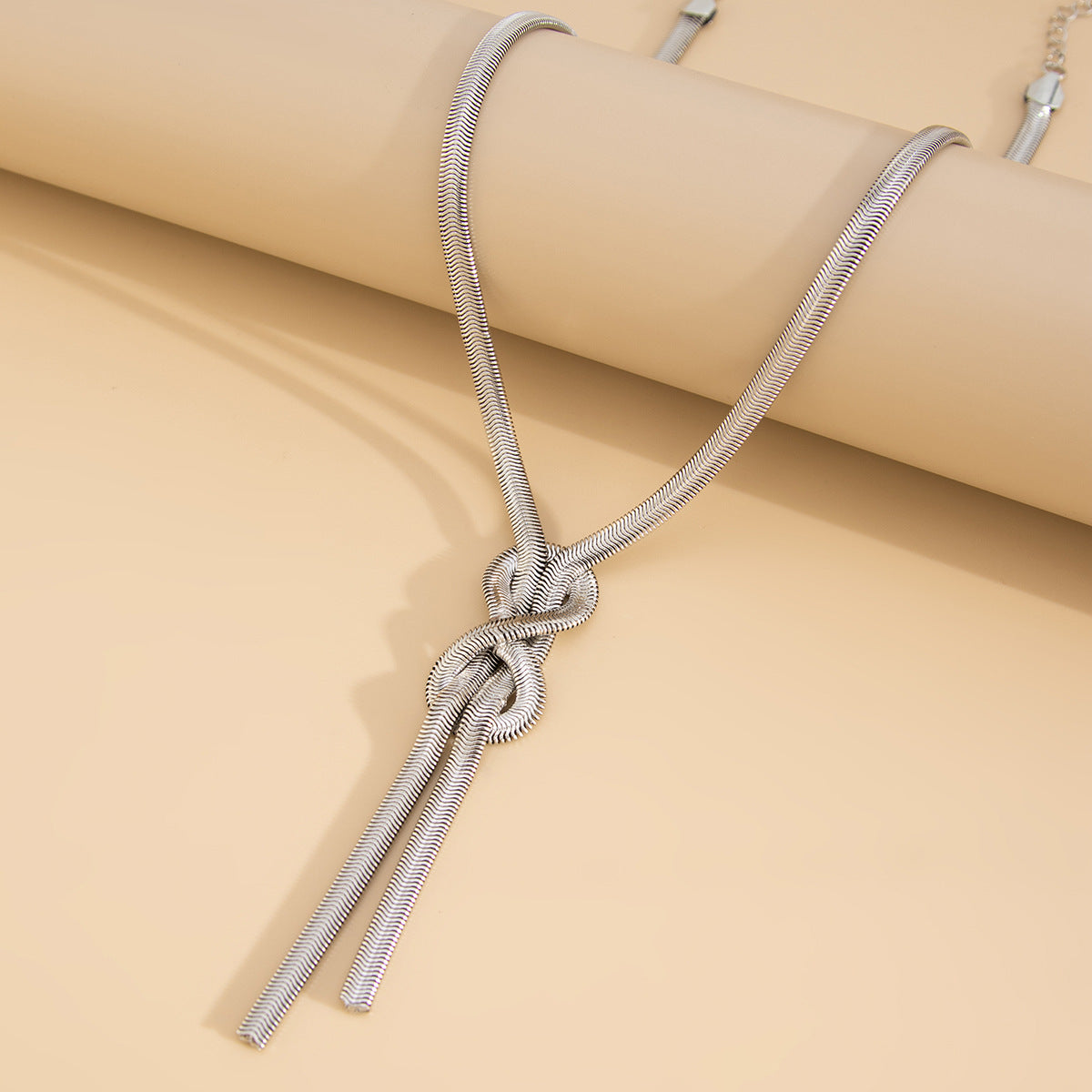 Planderful Vienna Verve Necklace – Elegant Irregular Design