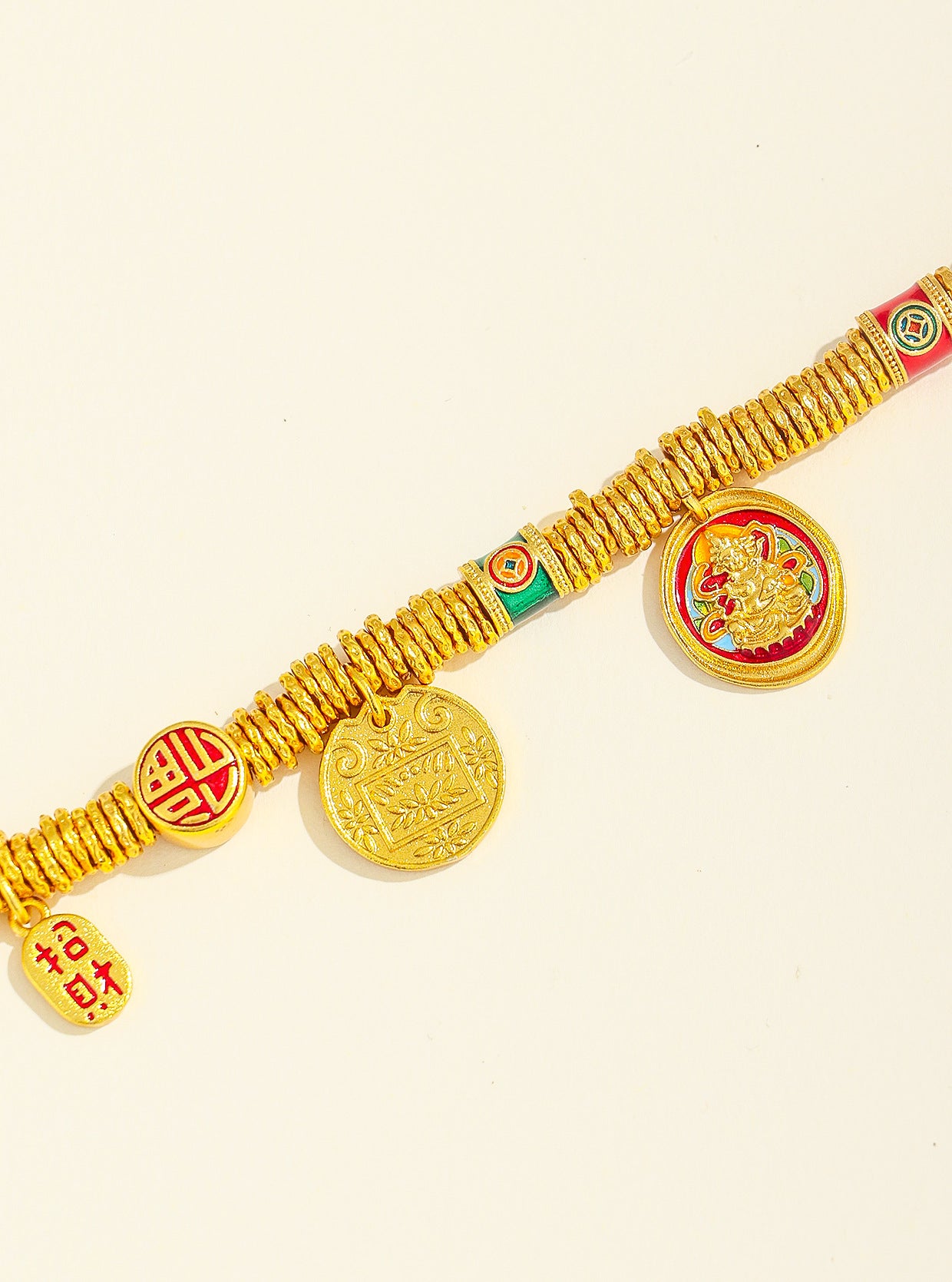 Planderful Fortune's Favor Bracelet – Elegant Chinese Style Entanglement Design