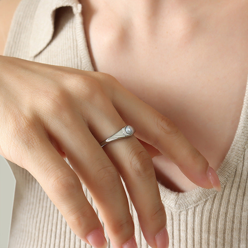 Korean Titanium Steel Ring with Black and White Beads, Electroplated 18K Gold - Women's Fashion Statement Piece