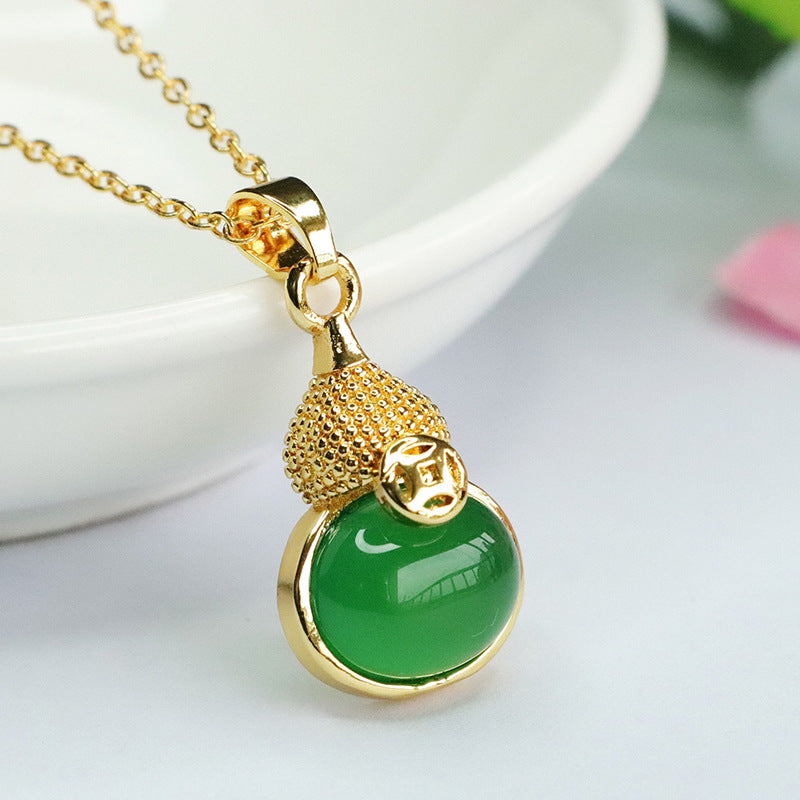 Green Chalcedony Gourd Pendant With Oval Ice Design