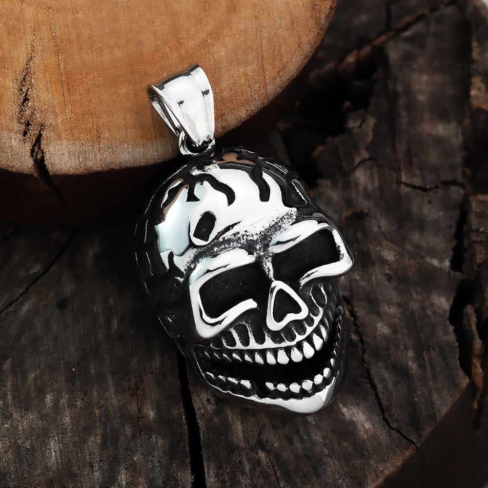 Domineering Titanium Steel Skull Demon Claw Pendant Necklace