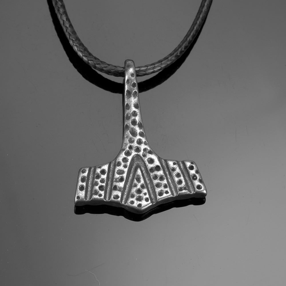 European and American Jewelry Wholesale Titanium Steel Men's Pendant Necklace Ship Anchor Design