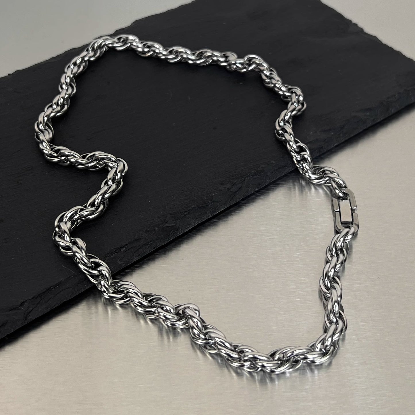 Planderful Jewelry Thick Steel Chain Necklace For Men And Women Clavicle Style Street Fashion Accessory