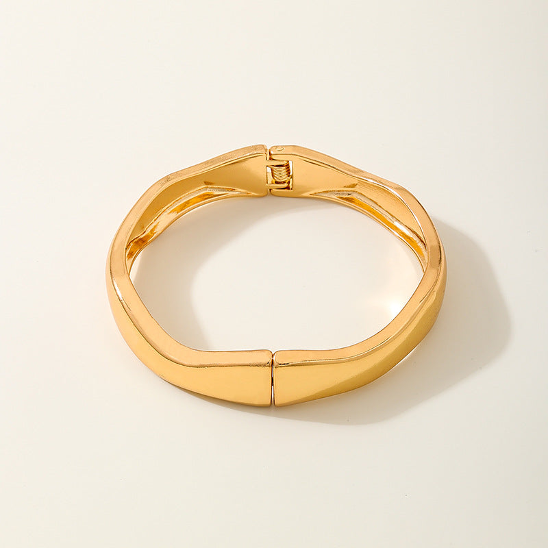 Planderful Vienna Verve Bracelet Set – Creative Heavy Metal Geometric Design