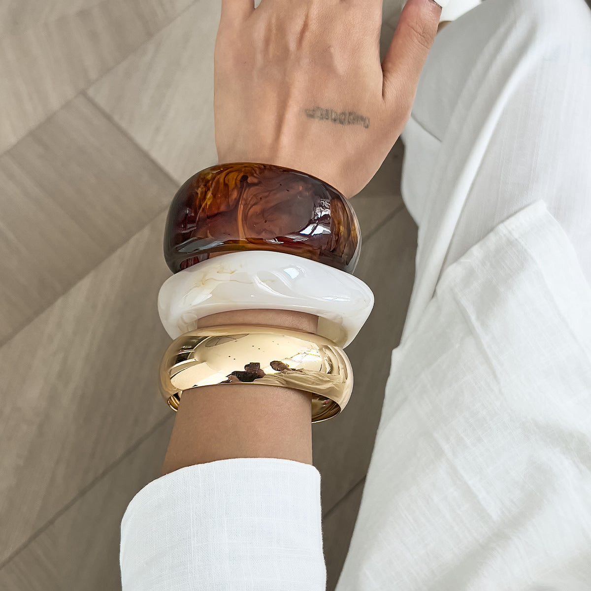 Irregular Smudged Resin Wide-Edge Bracelet Mirror Plain Ring Retro Bracelet