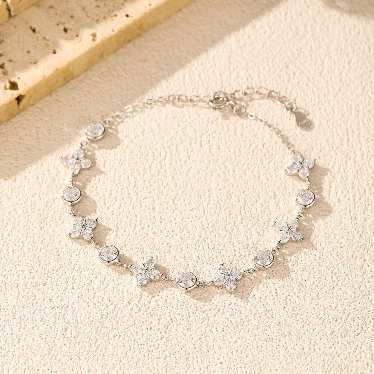 925 Sterling Silver Pavé Clover Bracelet
