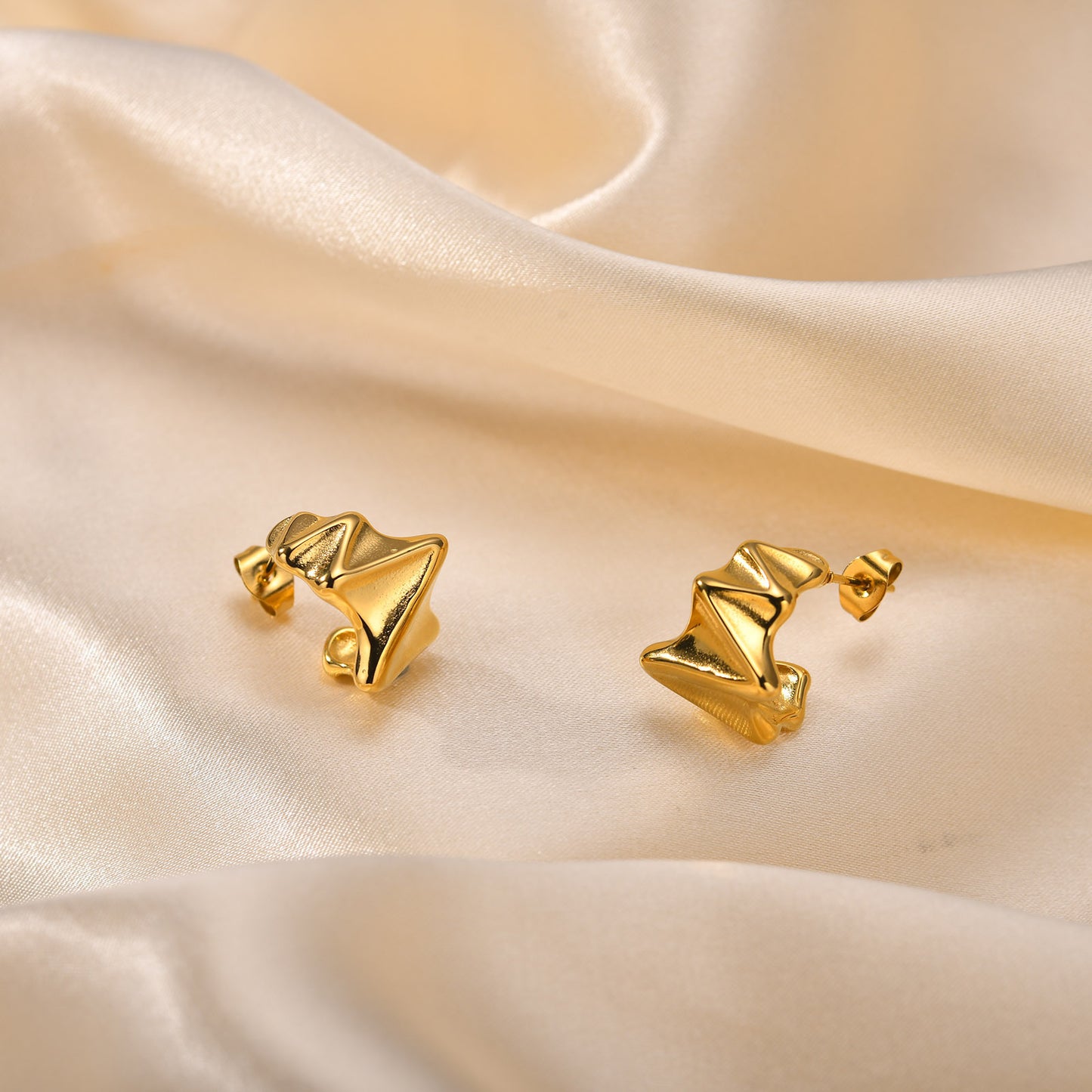 European And American Accessories Stainless Steel Gold C Earrings