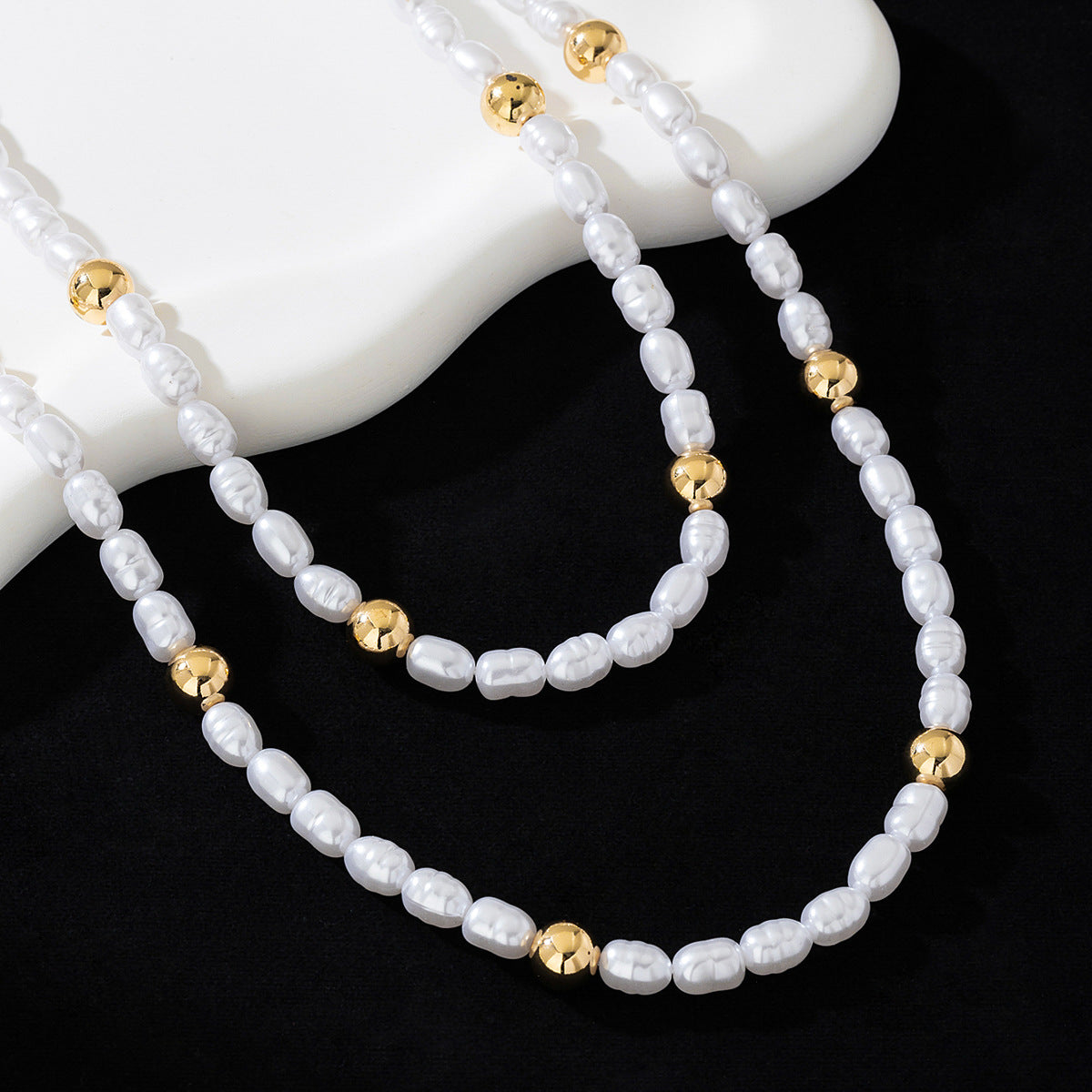 Planderful Vienna Verve Necklace – Elegant Long Design with Imitation Pearls