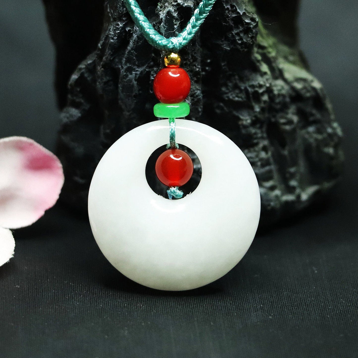 Peaceful Fortune Hetian Jade and Red Agate Princess Clasp Necklace