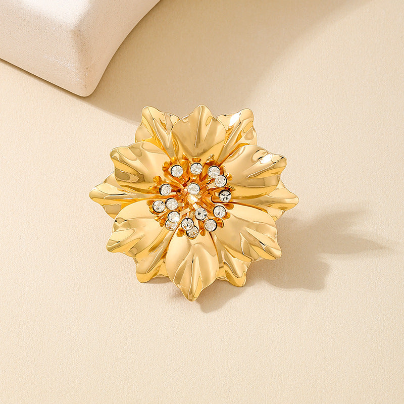 Exaggerated Metal Gold Flower Ring for Stylish Women