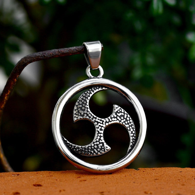 Retro Titanium Steel Windmill Tire Pendant - Trendy Men's Jewelry