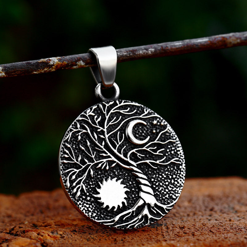 Retro Viking-Inspired Titanium Steel Moon and Star Pendant Jewelry for Men
