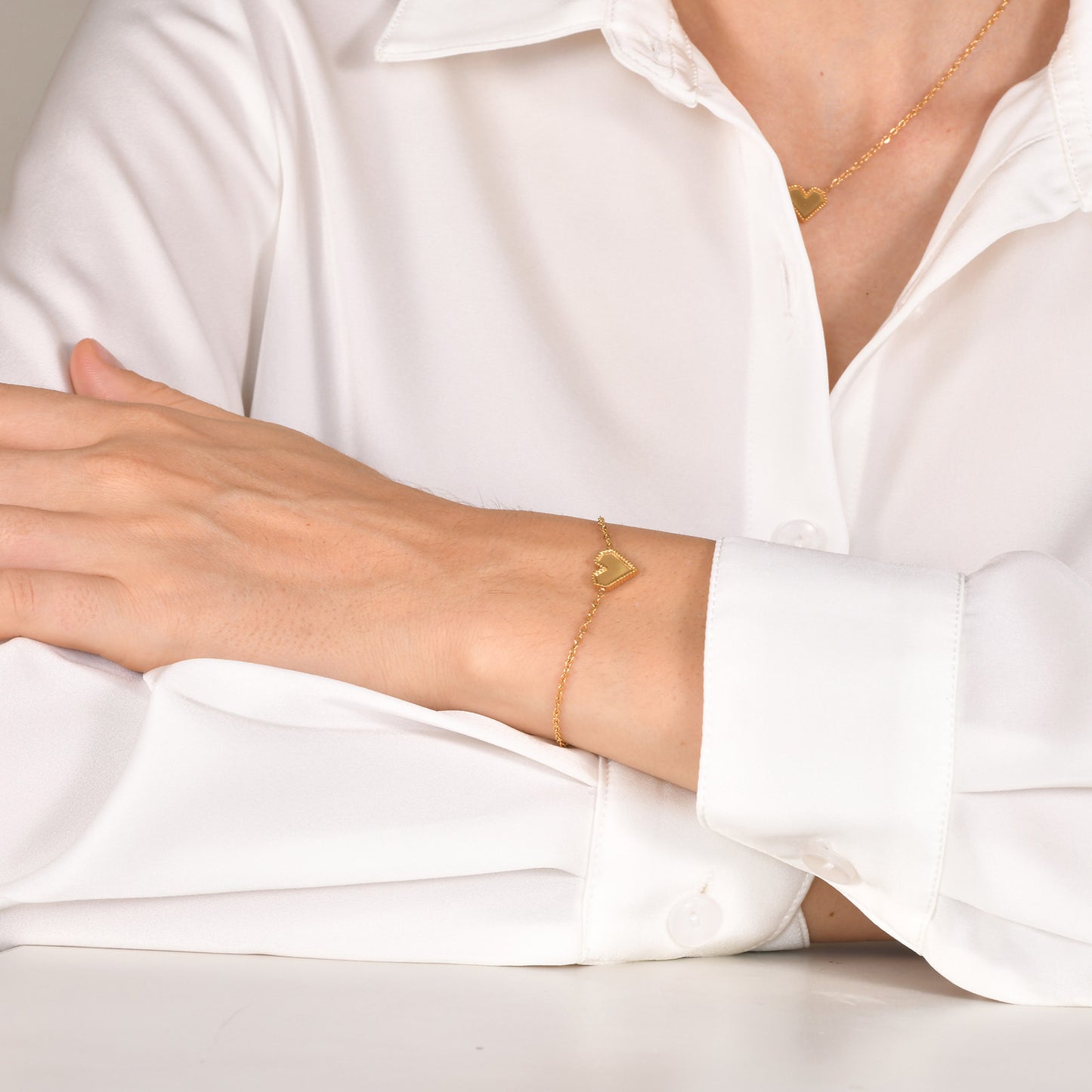 European And American Accessories Love Bracelet Women's Gold Fashion Stainless Steel Jewelry Personality Niche