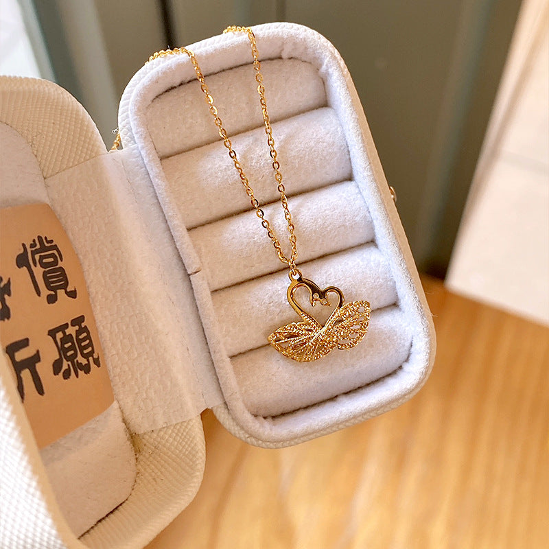 S925 Sterling Silver Swan Necklace Women's Heart Design