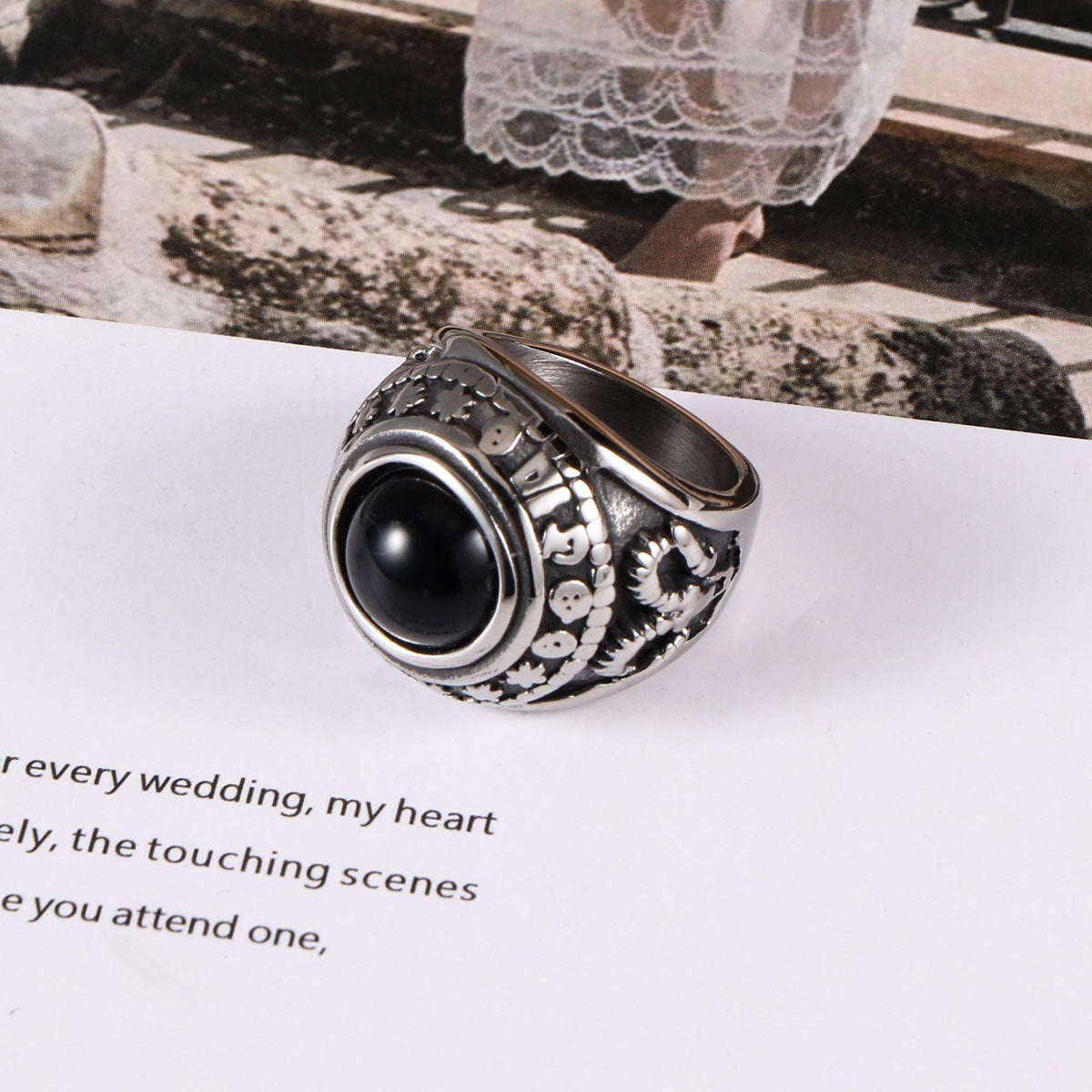 Retro Titanium Steel Ring For Men With Red Black Agate