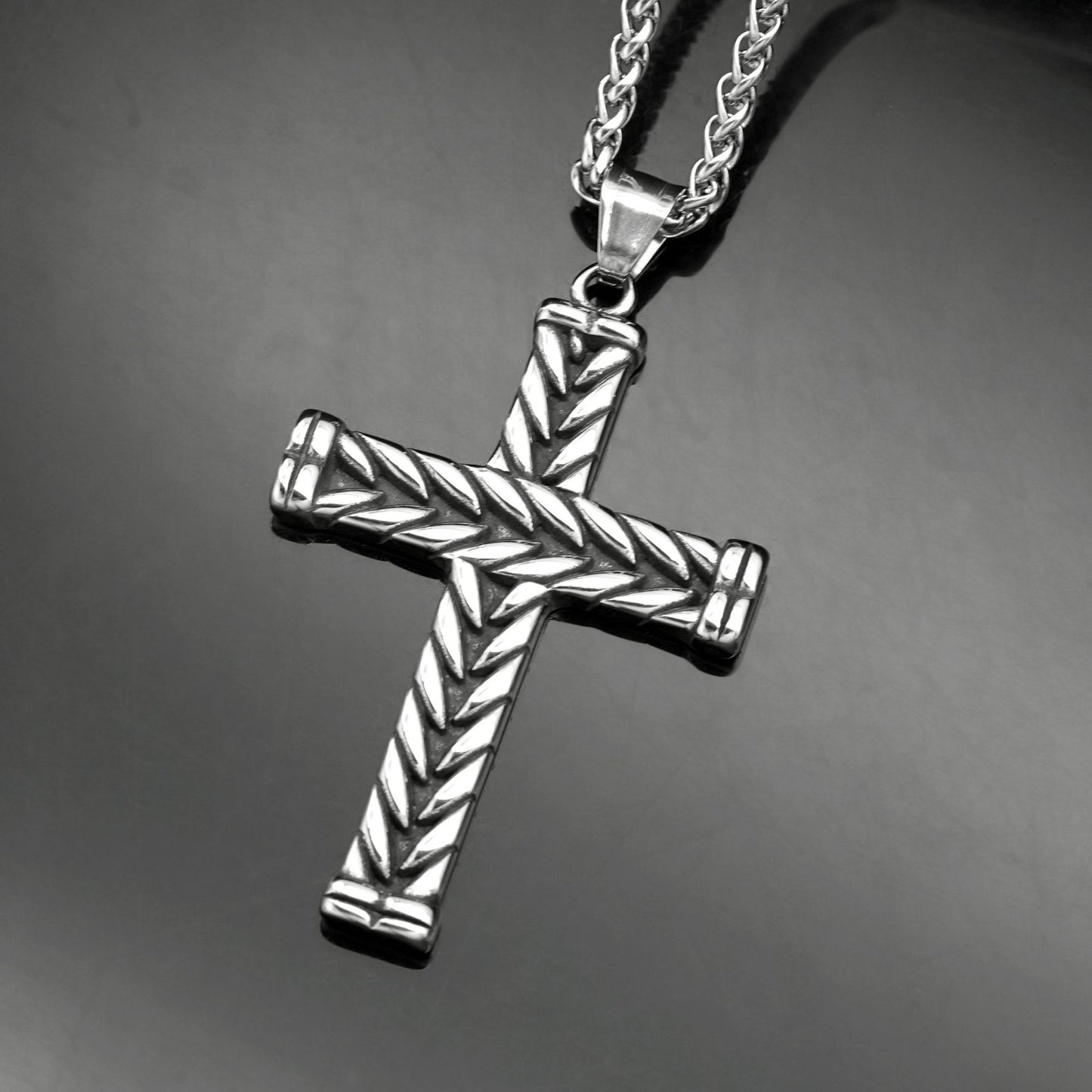 Steel Necklace – Vintage Everyday Wear