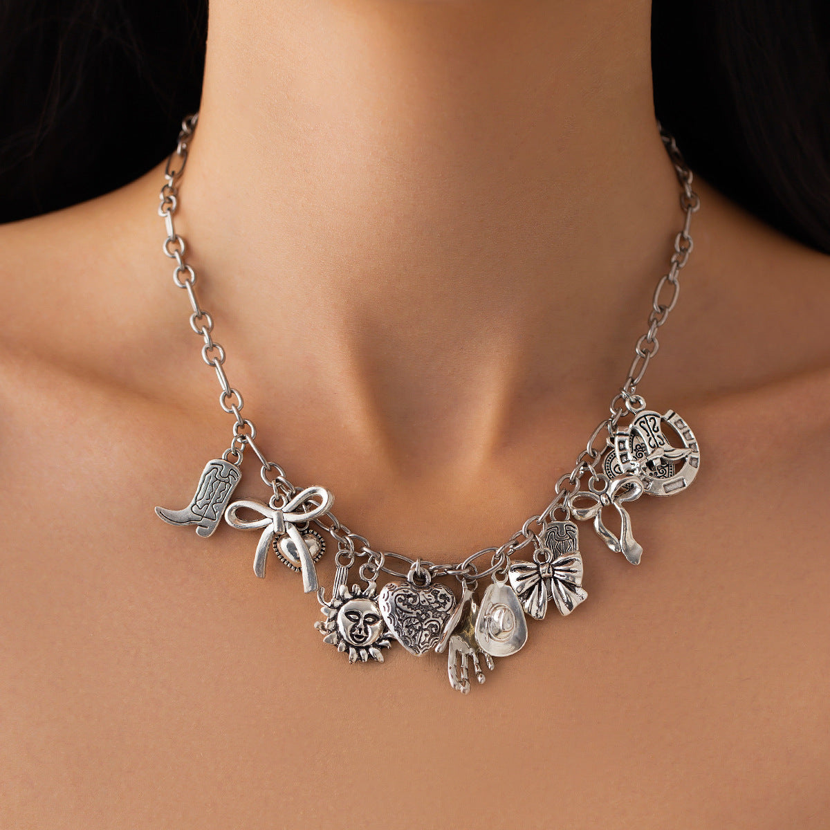 Planderful Vienna Verve Necklace – Personalized Retro Punk Bow Pendant