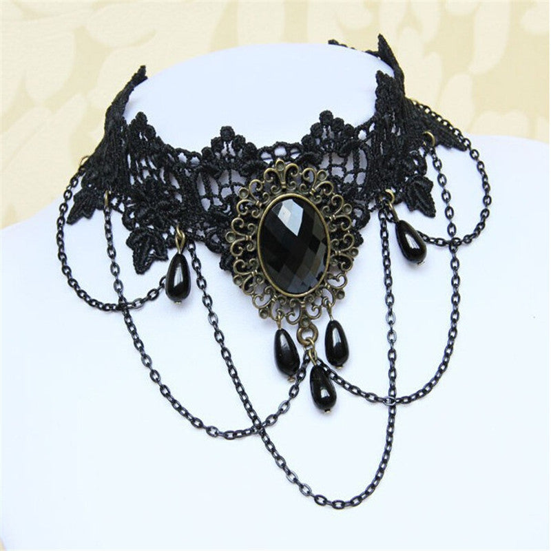 Retro Lace Necklace with European Style Touch - Wholesale Dropshipping Opportunity