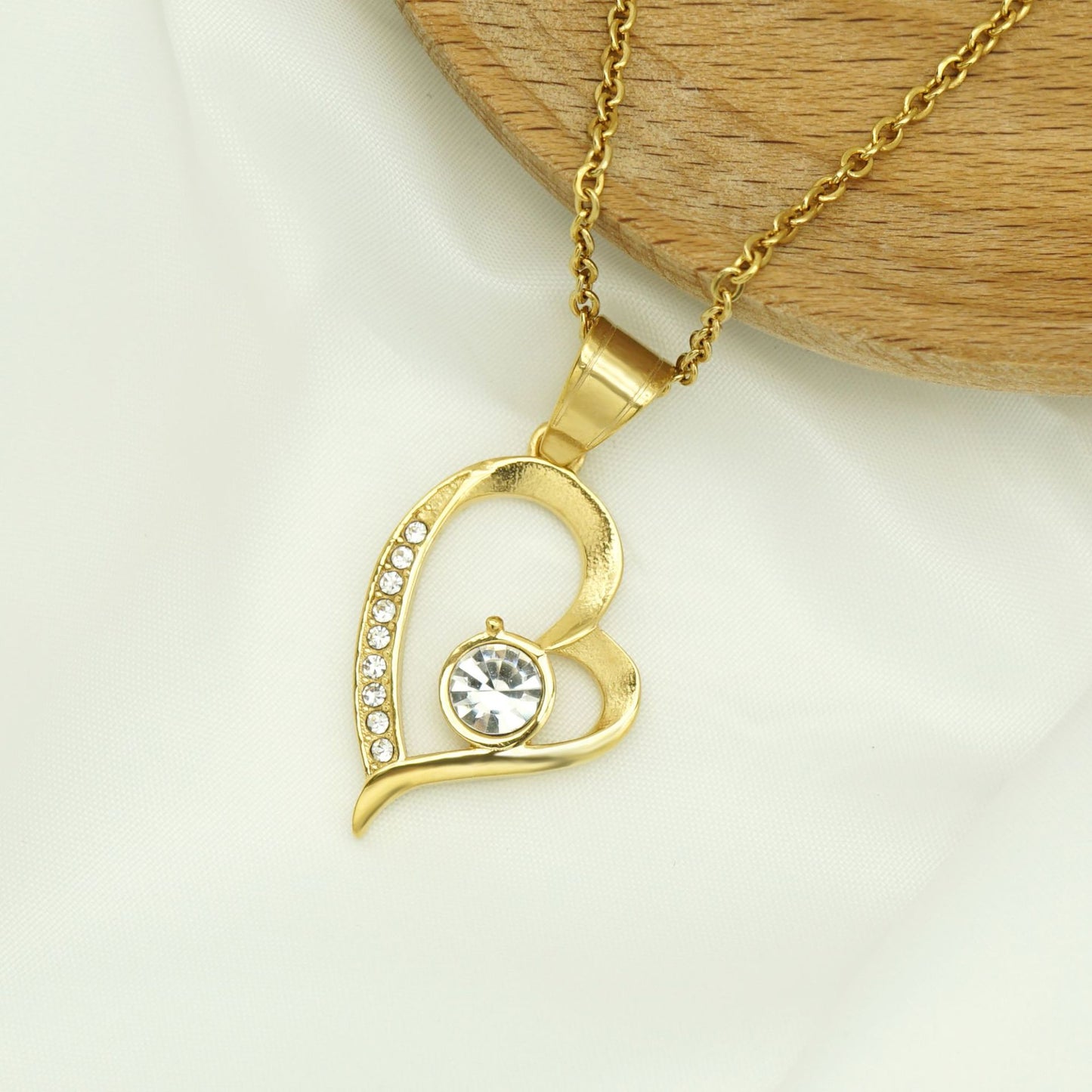 Planderful Heart Shaped Stainless Steel Zircon Pendant Necklace For Women Valentine Gift Ready Timeless Elegance