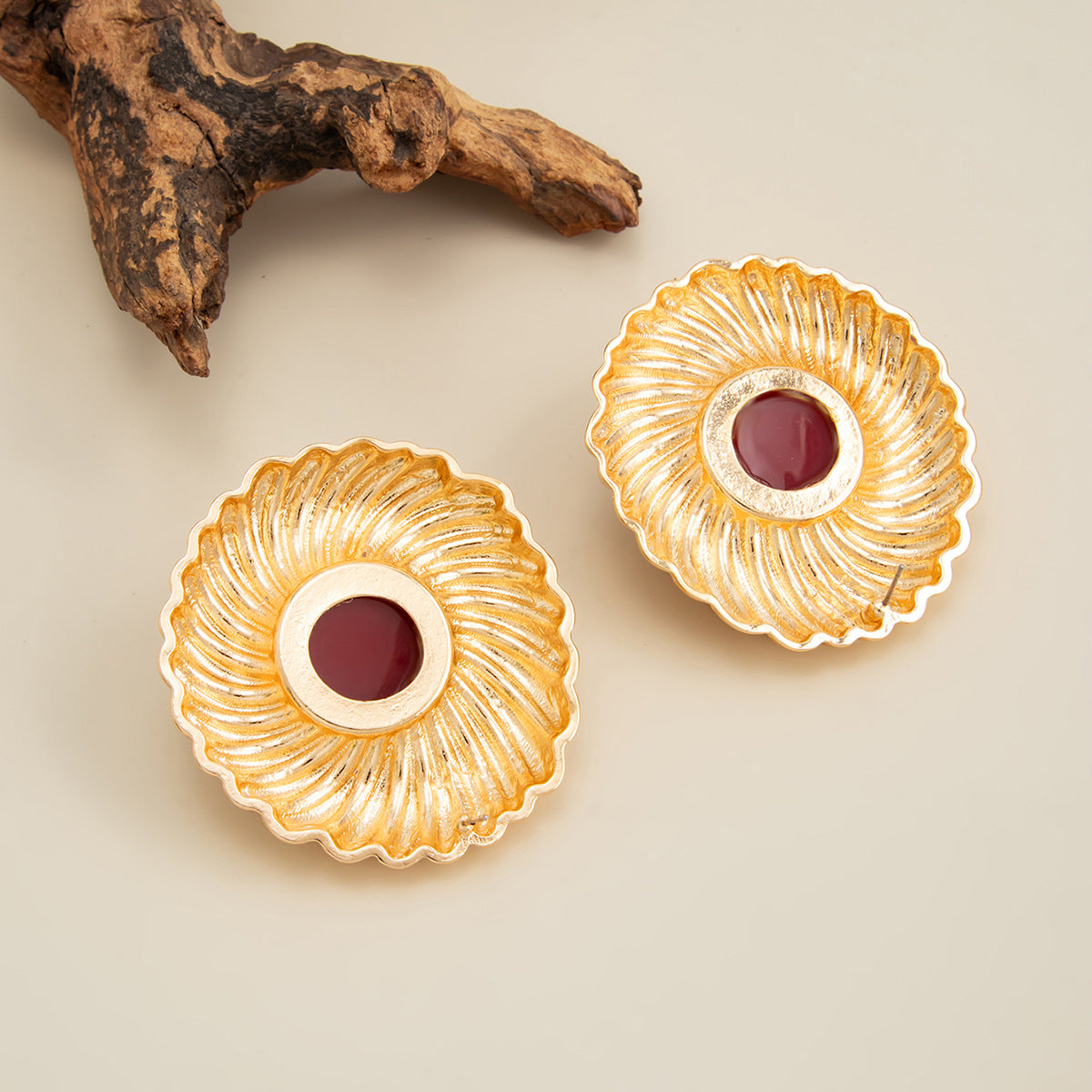 Planderful Vienna Verve Retro Exaggerated Round Gem Stud Earrings for Women Bold Geometric Jewelry