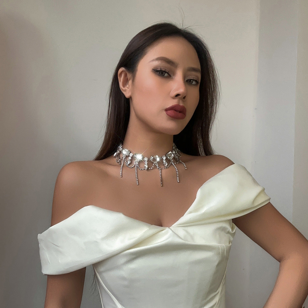 Exquisite Full Rhinestone Tassel Necklace with Light Luxury Design and Niche Joker Flair.