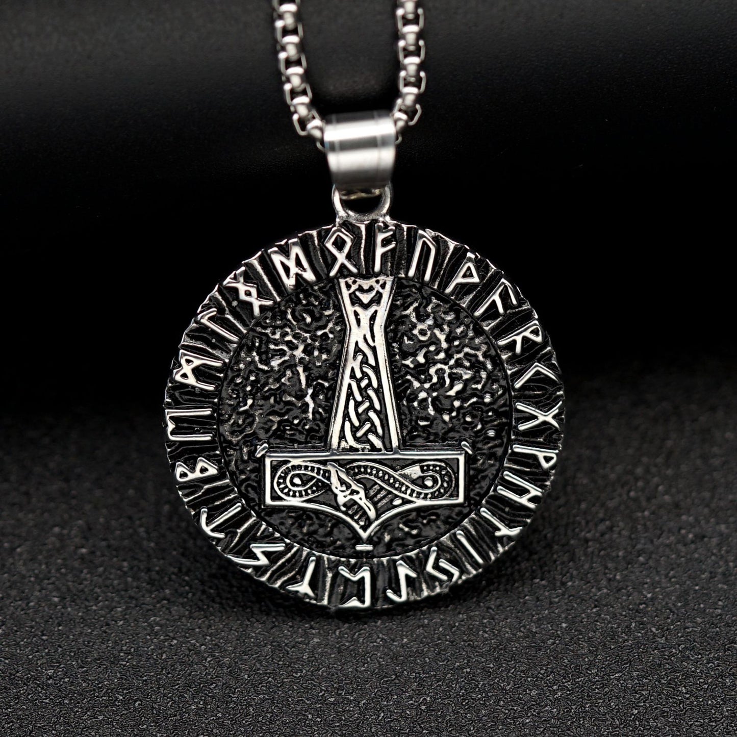 Steel Necklace – Vintage Nordic Viking Rune
