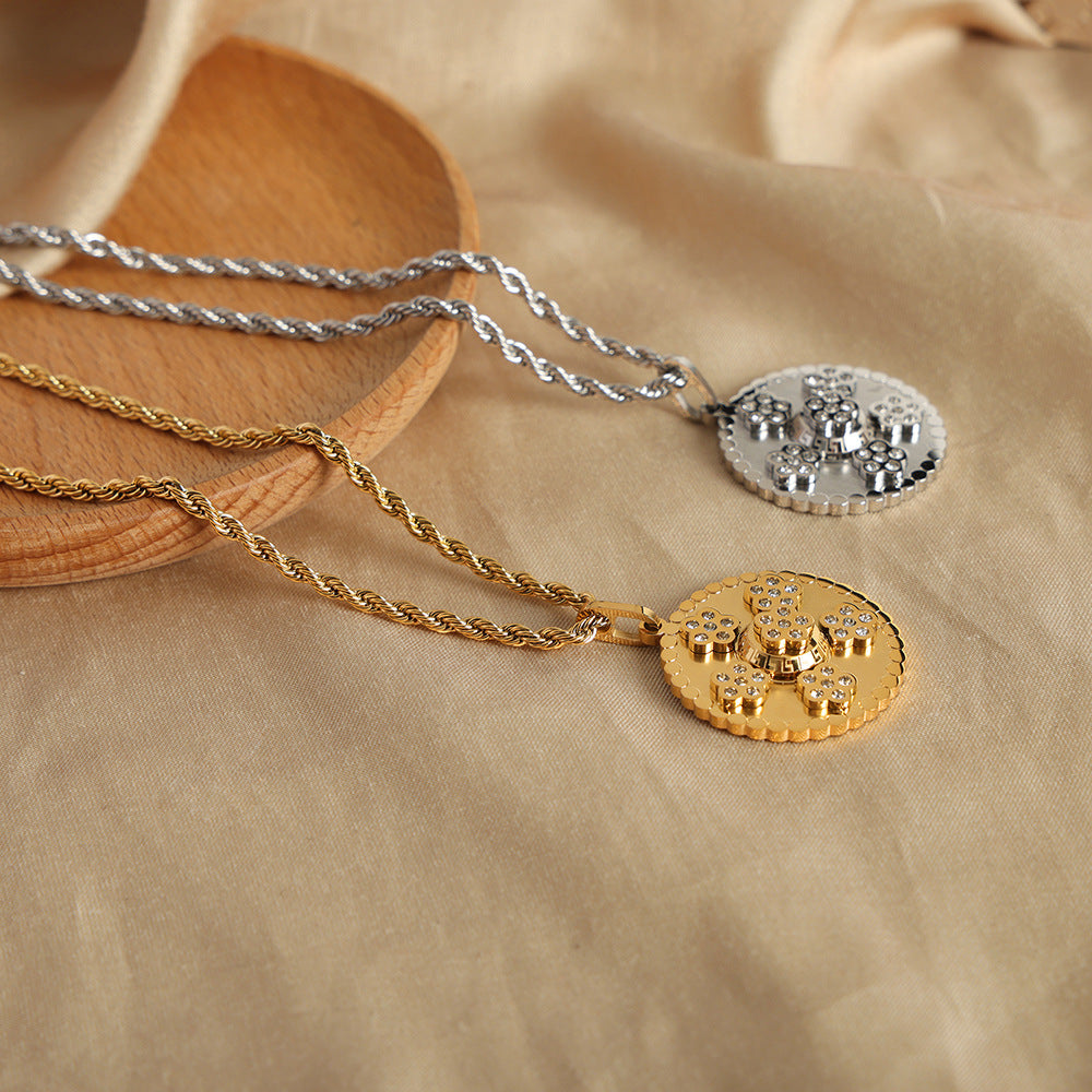 Medieval-Inspired Gold-Plated Lotus Flower Pendant Necklace for Elegant Women