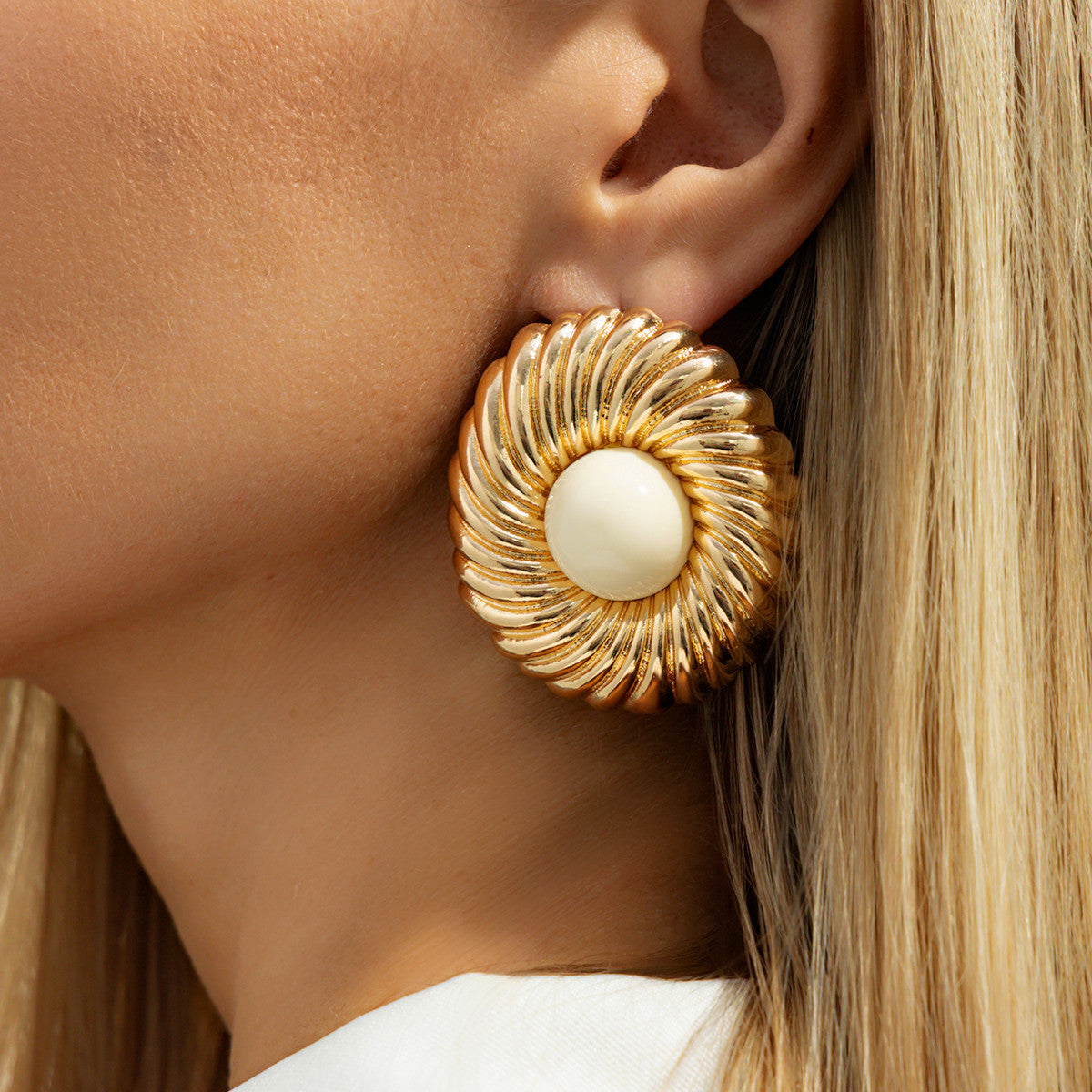 Planderful Vienna Verve Retro Exaggerated Round Gem Stud Earrings for Women Bold Geometric Jewelry
