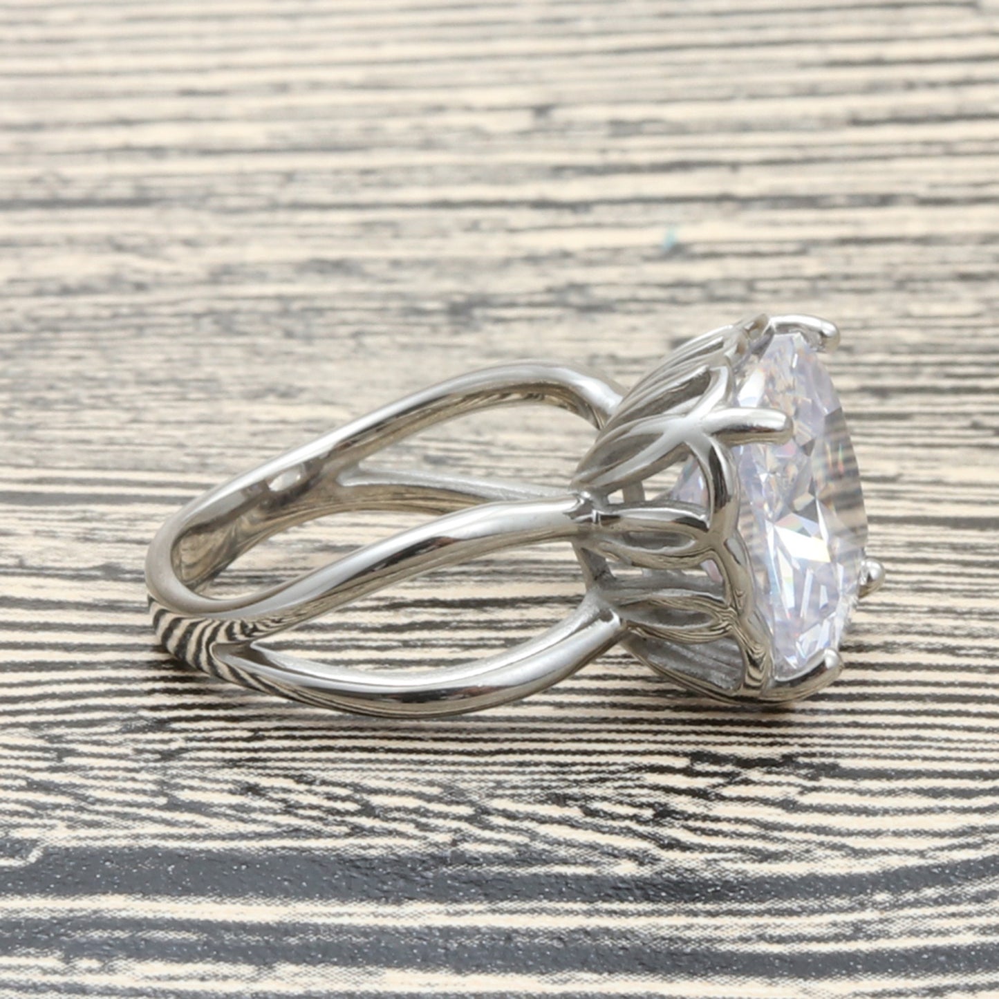 Trendy Retro Punk Zircon Flash Ring in Titanium Steel for Modern Girls