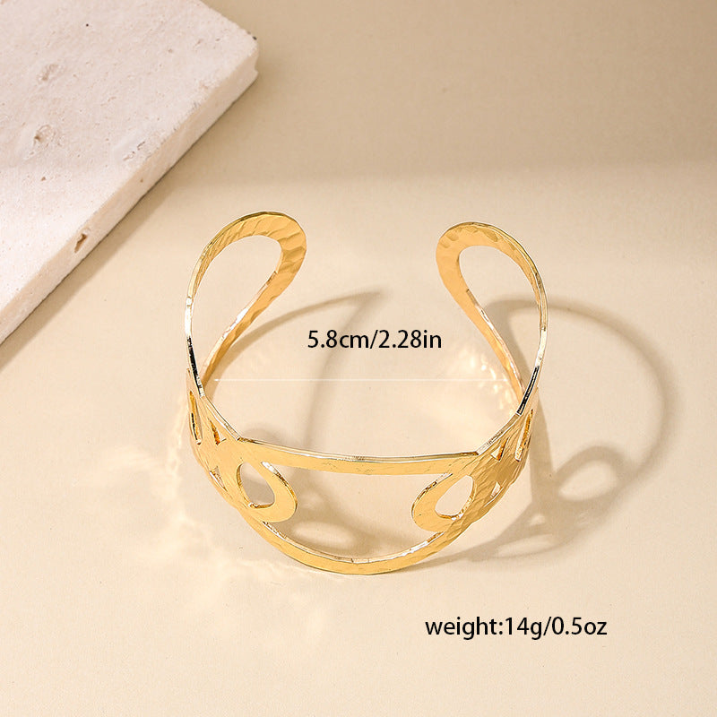 Exaggerated European Charm Bracelets - Vienna Verve Collection