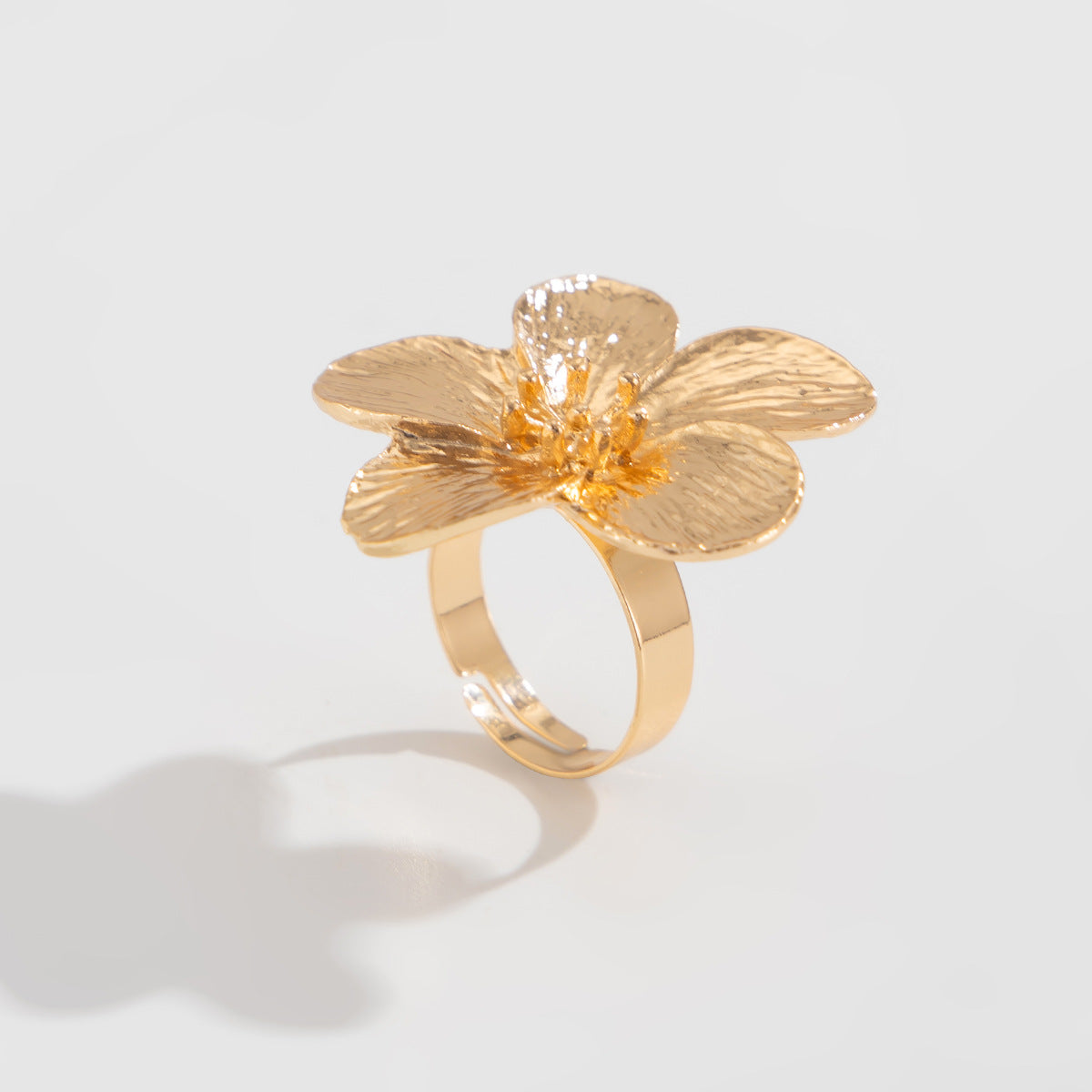 Planderful Vienna Verve Ring – Irregular Floral Design