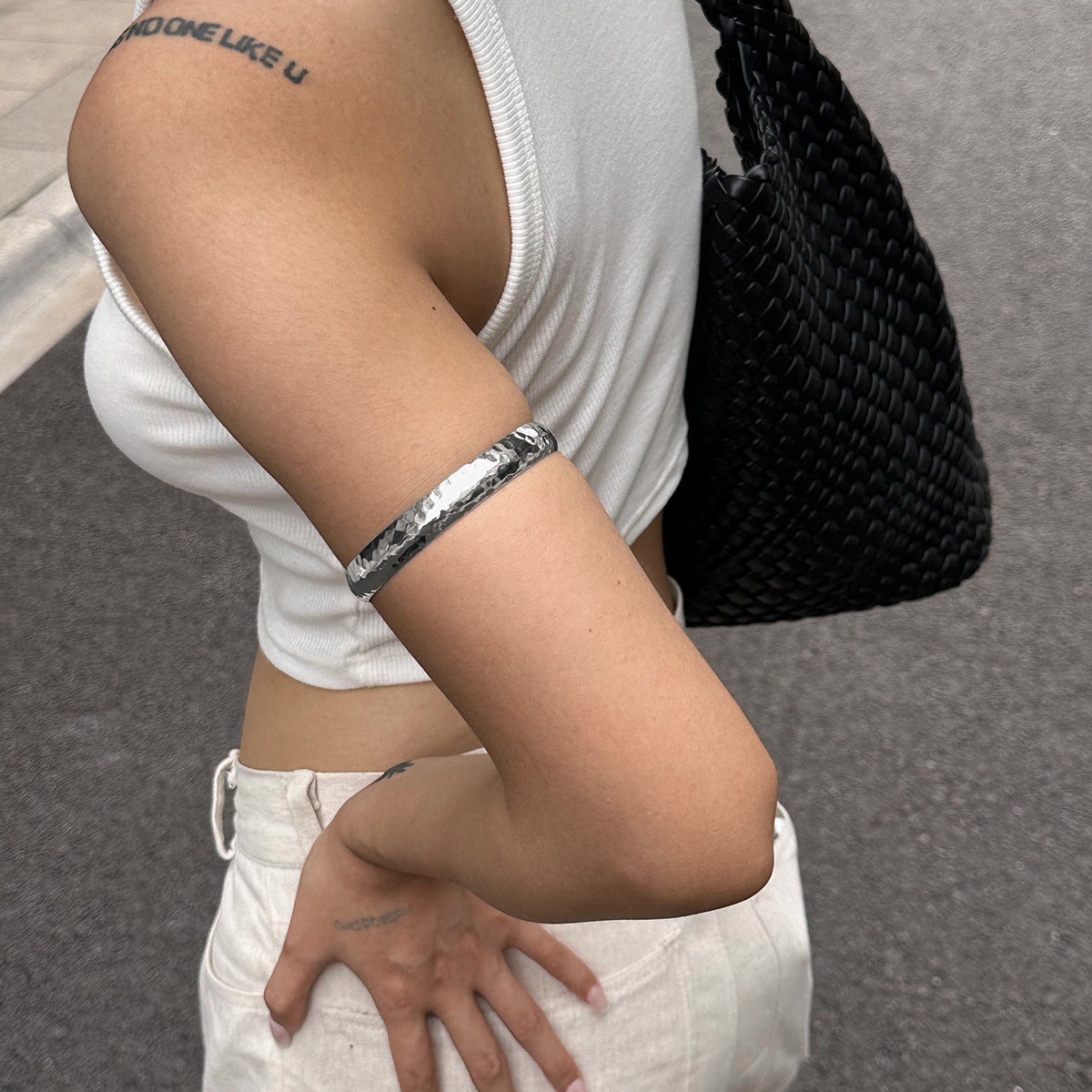 Planderful Crushed Ice Pattern Bracelet For Women Elegant Geometric Minimalist Statement Jewelry