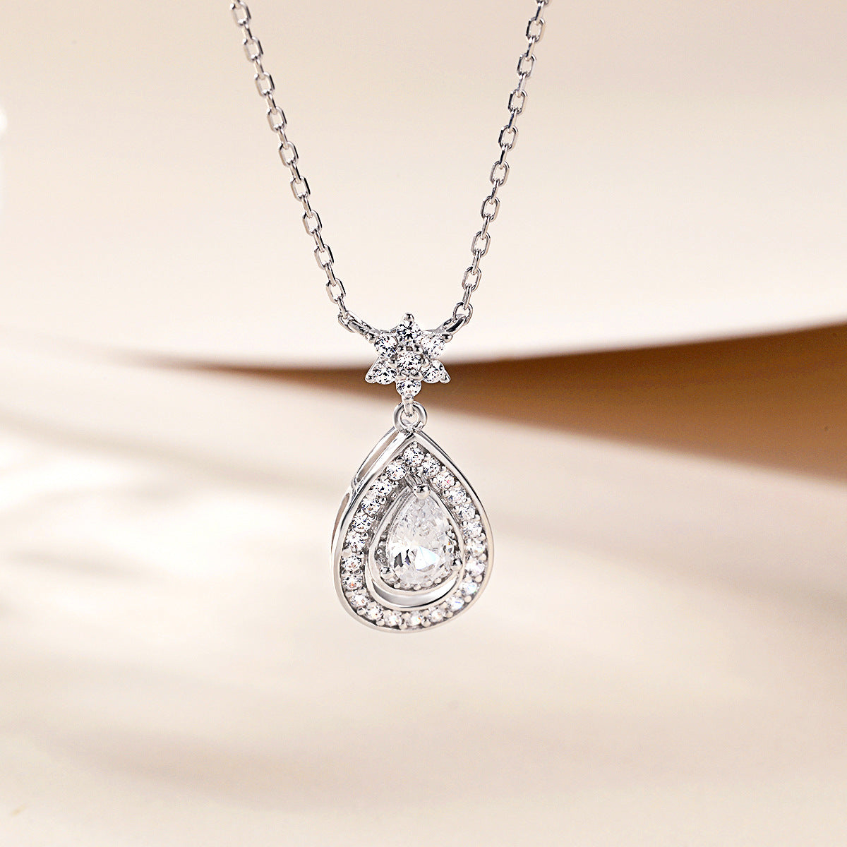 Water Drop Halo Pear Shape Zircon Pendant Sterling Silver Necklace