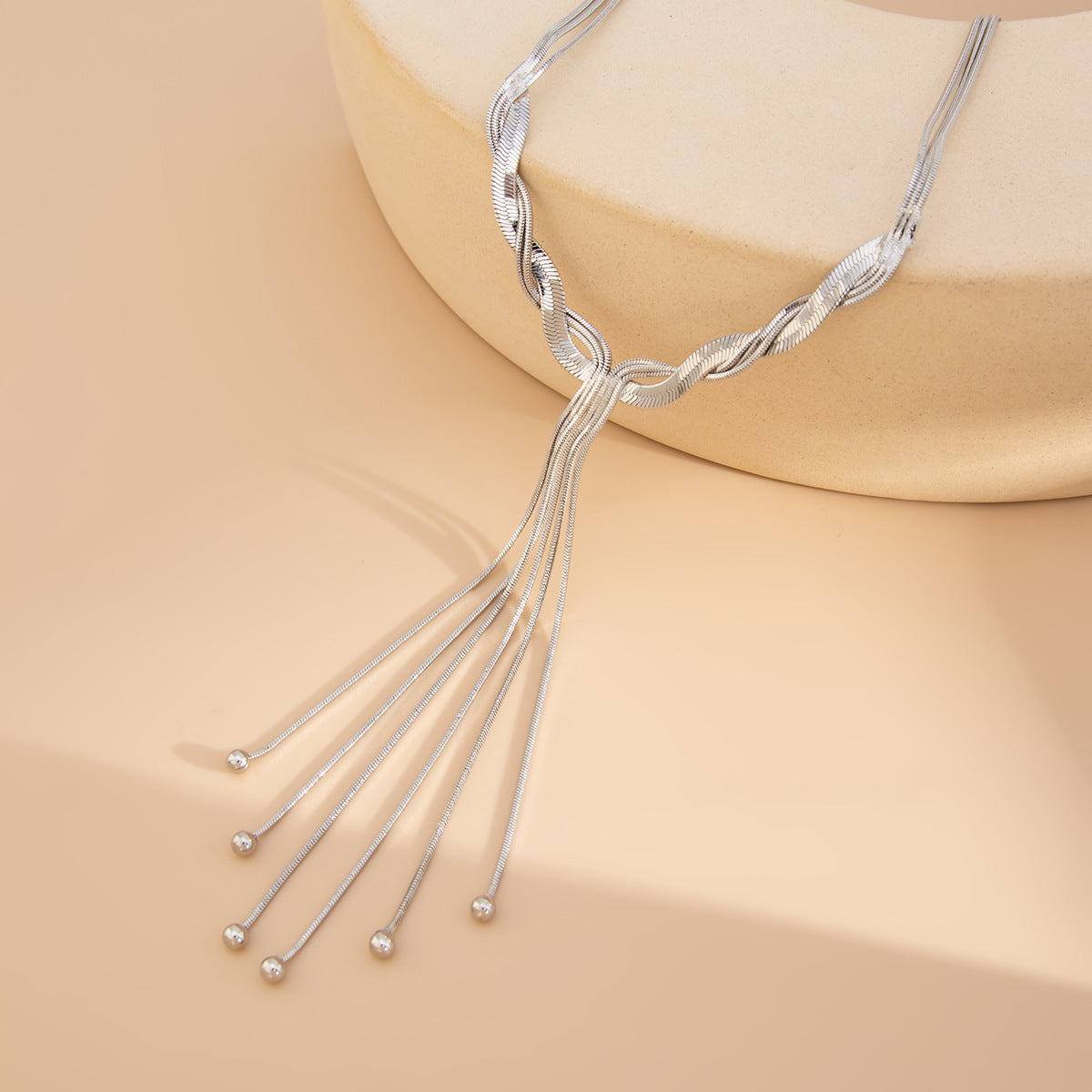 Planderful Vienna Verve Necklace – Elegant Y-Shaped Design