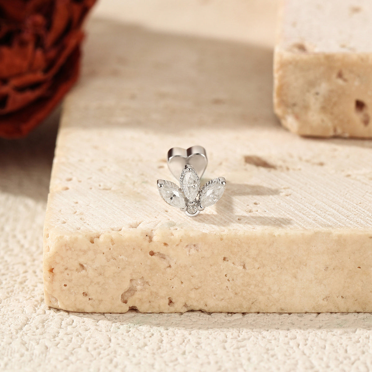 925 Sterling Silver Crown Heart Moissanite Threaded Stud Earring