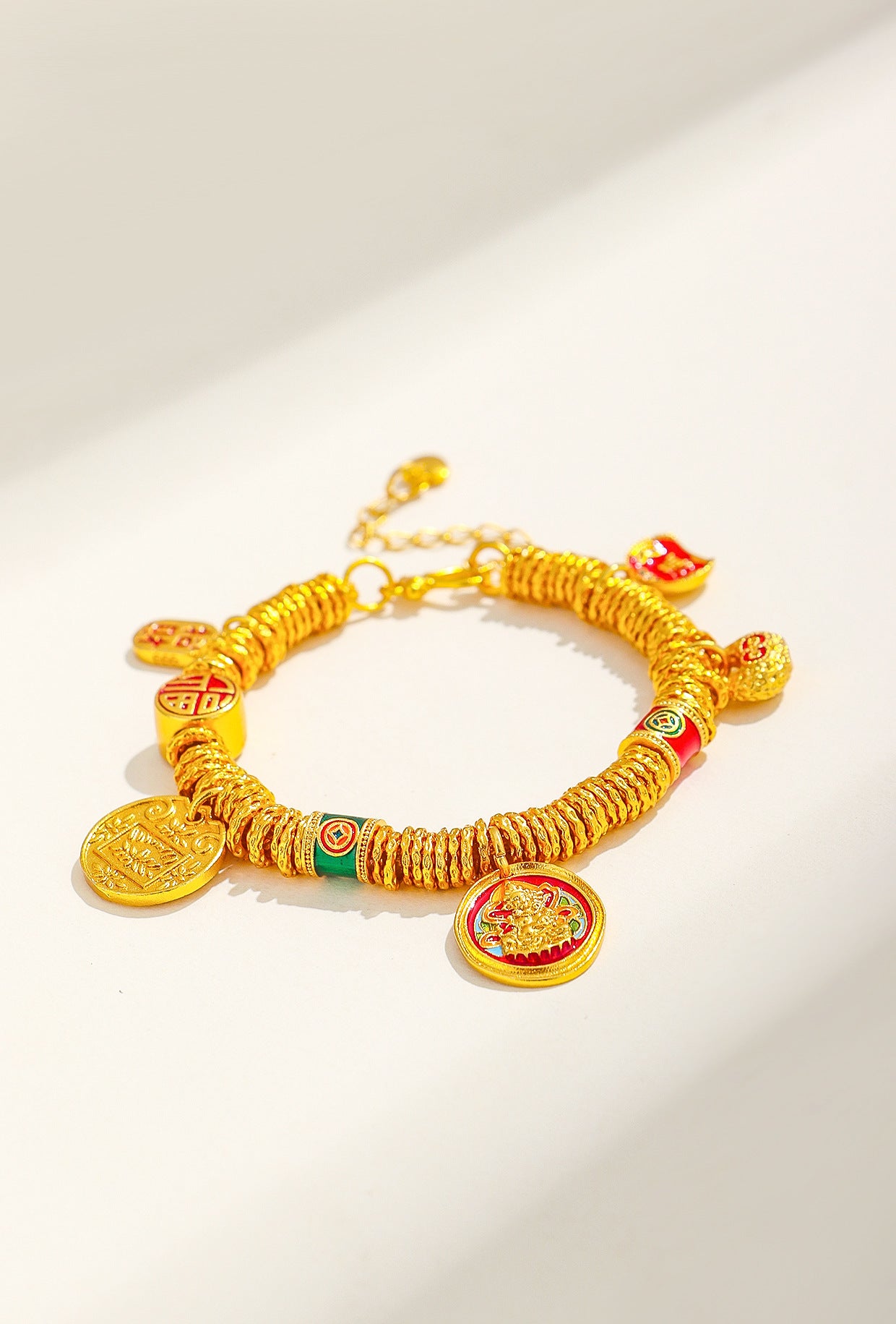 Planderful Fortune's Favor Bracelet – Elegant Chinese Style Entanglement Design