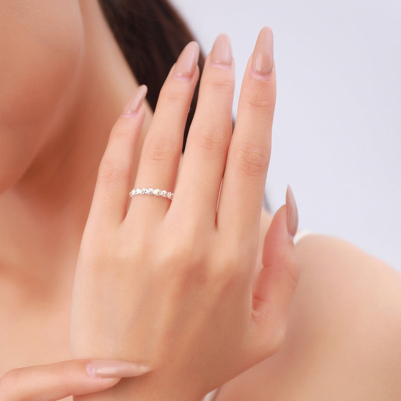 Delicate S925 Silver Daisy Flower Ring - Size 5-10