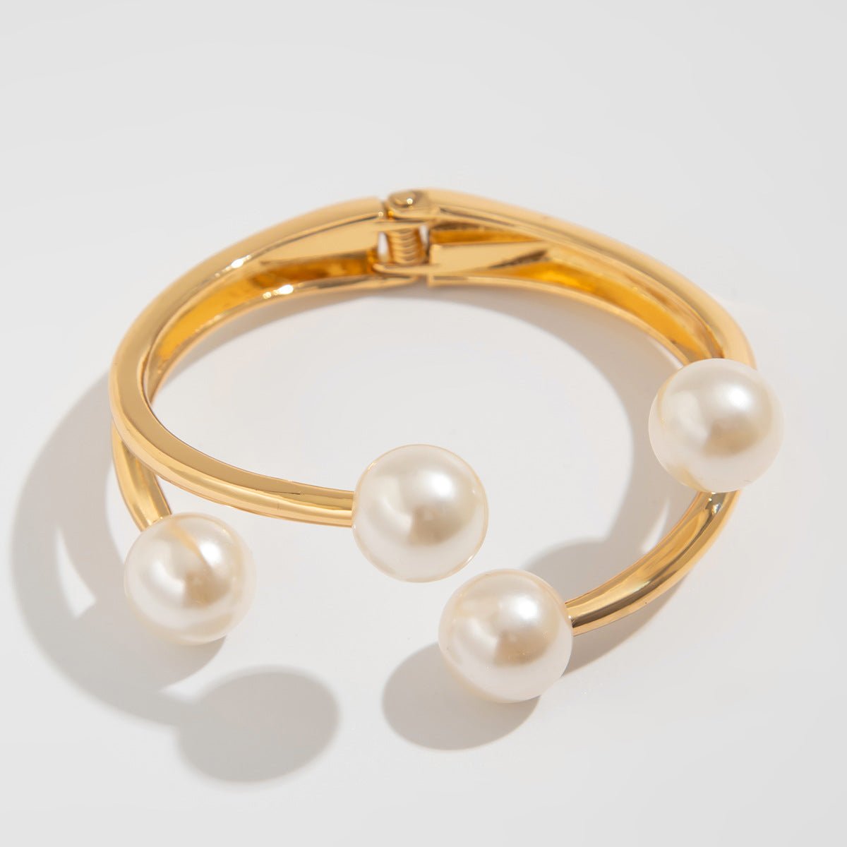 Planderful Imitation Pearl Bracelet Vienna Verve Open Cuff For Women Elegant Retro French Style