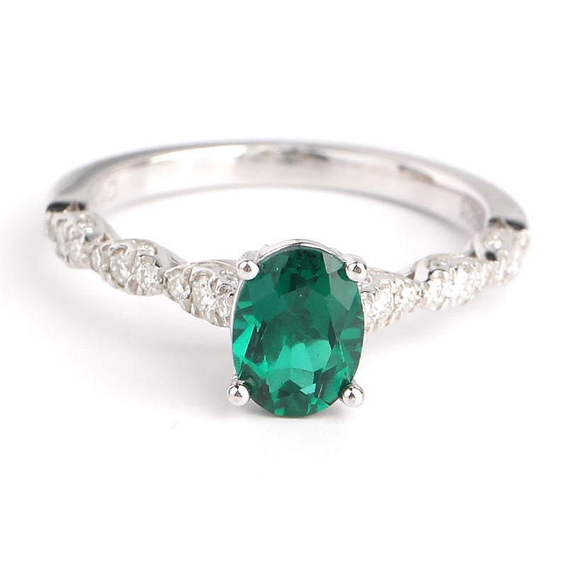 Oval-Shaped 6 * 8mm Lab Grown Emerald Zambia Ring S925