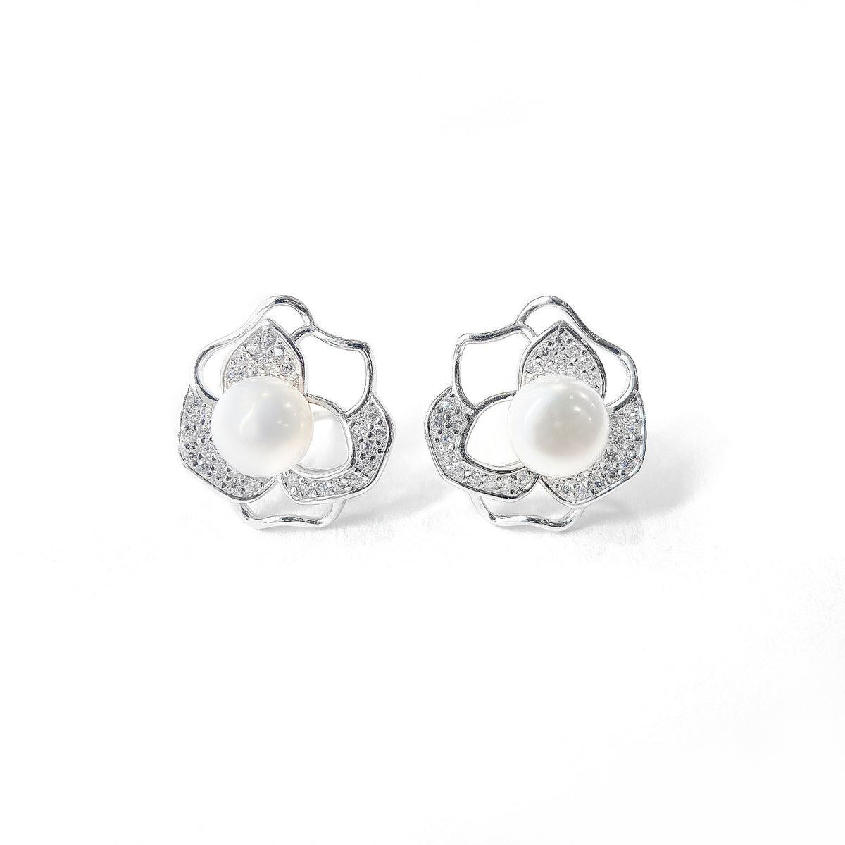 Vintage Rose Pearl Women's Earrings