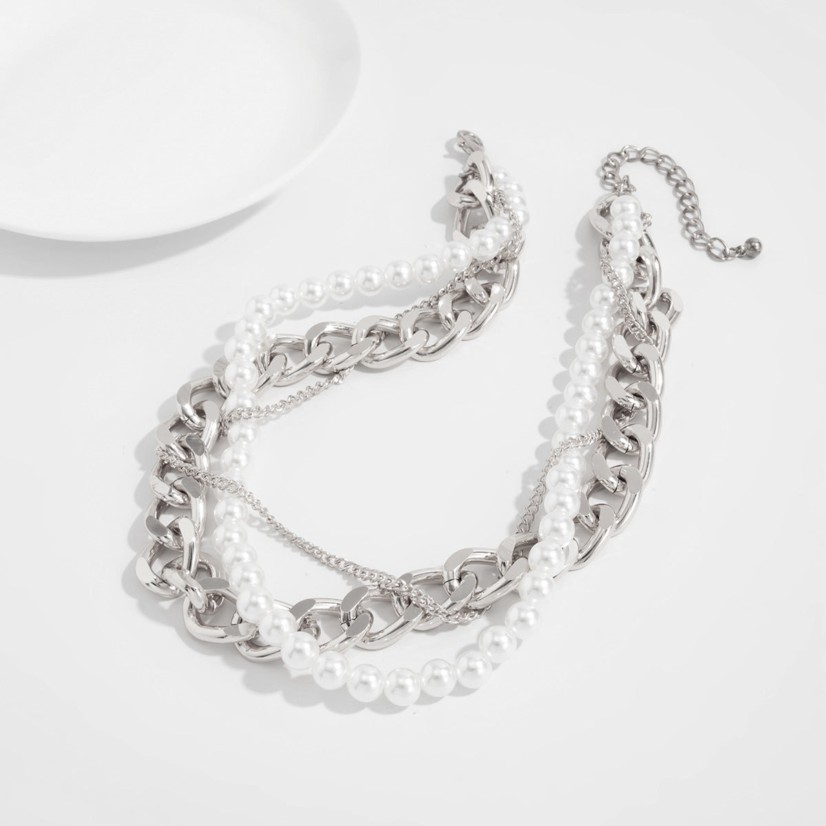 Pearl & Irregular Chain Layered Necklace